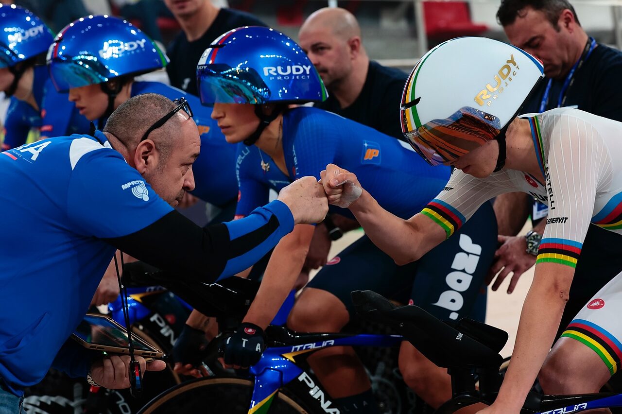 Federica Venturelli batte il pugno a Marco Villa ©FCI