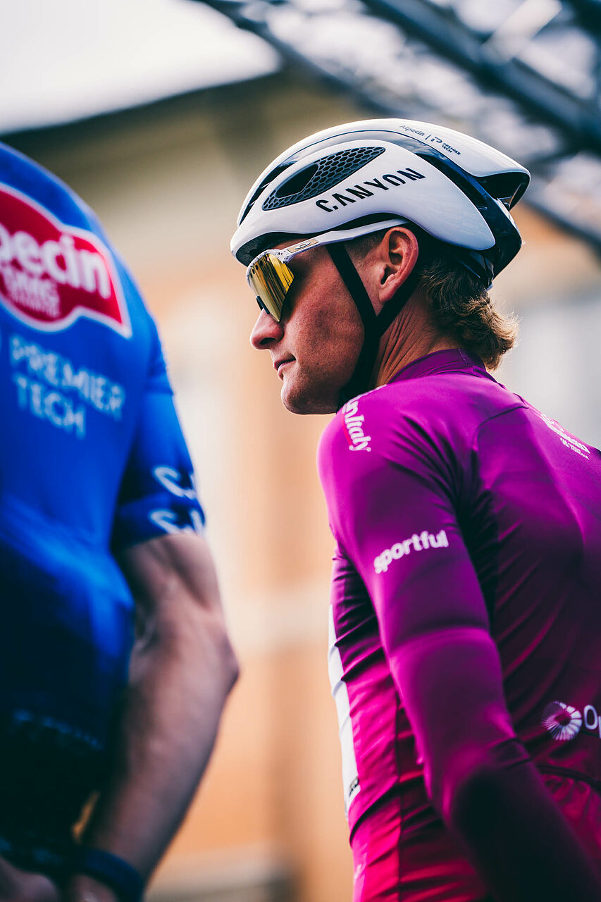 Mathieu van der Poel prima della sesta tappa della Tirreno-Adriatico 2026 ©RCS