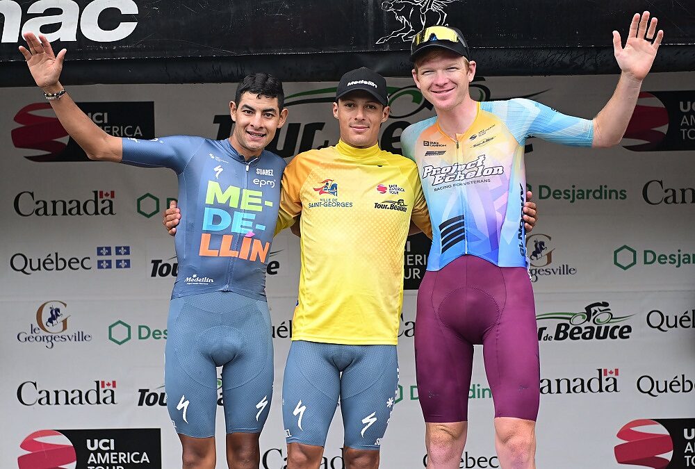 Il podio finale del Tour de Beauce