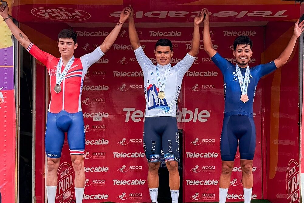 Il podio della prova in linea dei Campionati Centroamericani