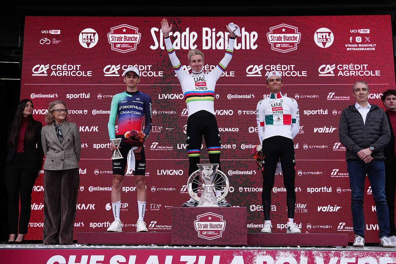 Il podio della Strade Bianche 2026