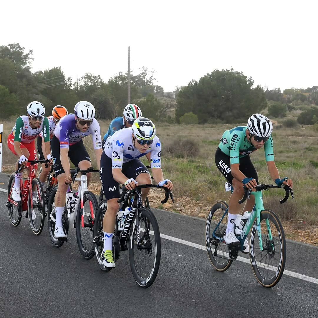 La fuga nella terza tappa della Volta Valenciana ©Luis Ángel Gómez/sprintcycling