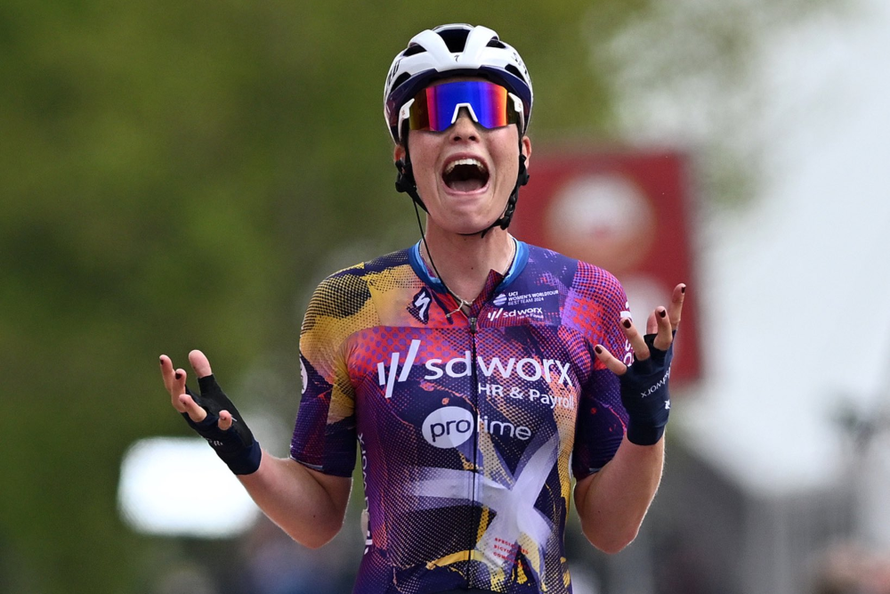 Mischa Bredewold vince l'Amstel Gold Race 2025 © UCI Cycling-GettySport