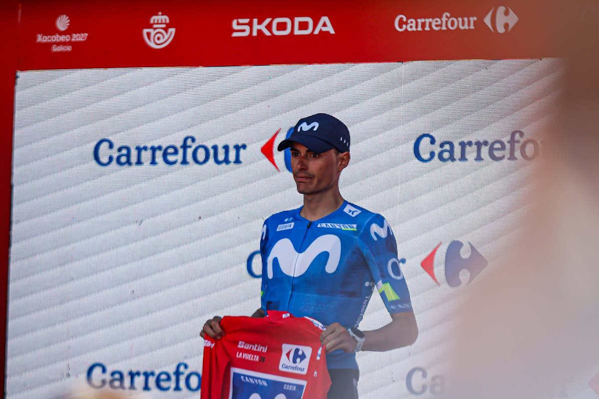 Enric Mas sul podio ©Movistar Team