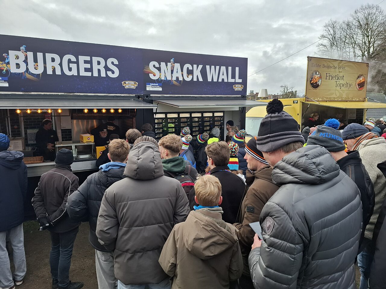 Birra e cibo non mancano mai © Umberto Bettarini