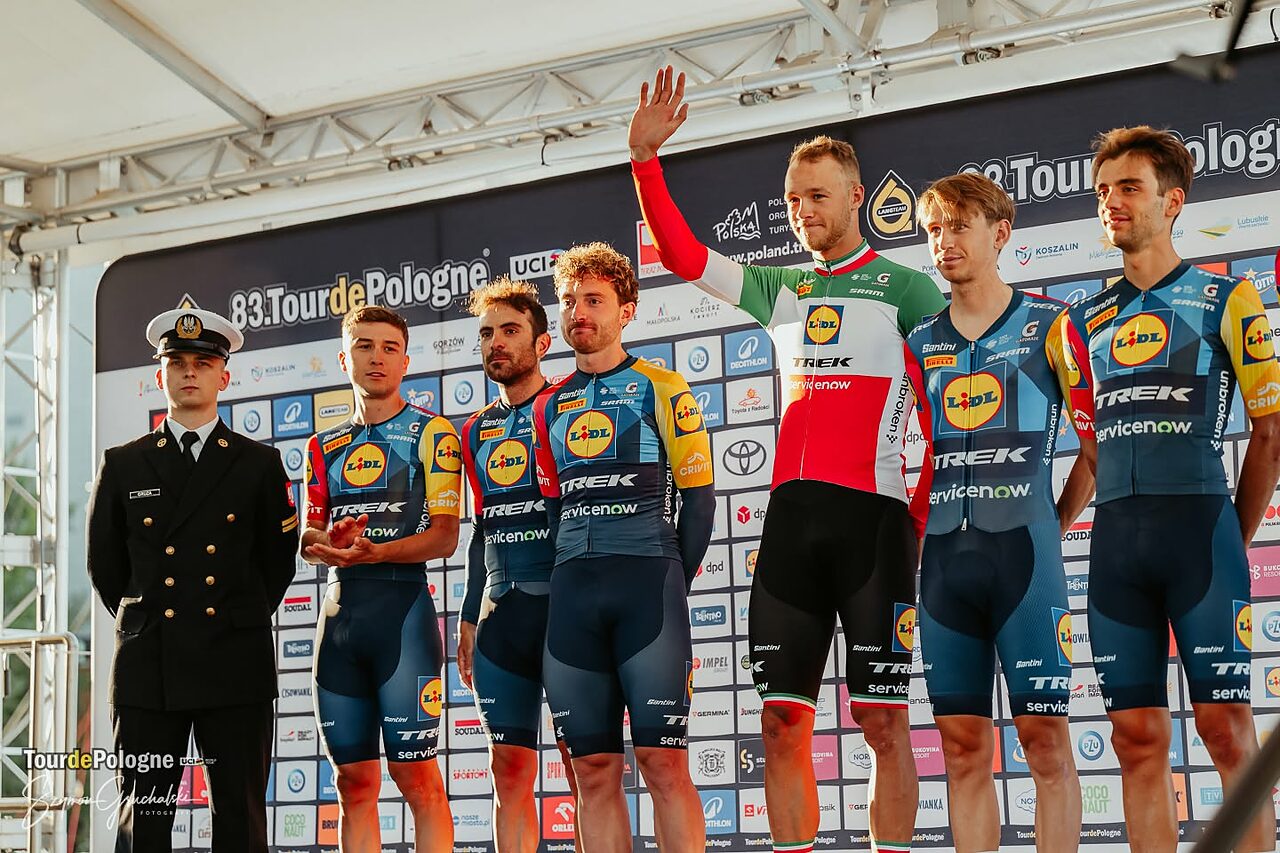 Tour de Pologne, riecco Almeida. Milan sfoggia il tricolore, duello con Magnier per le volate