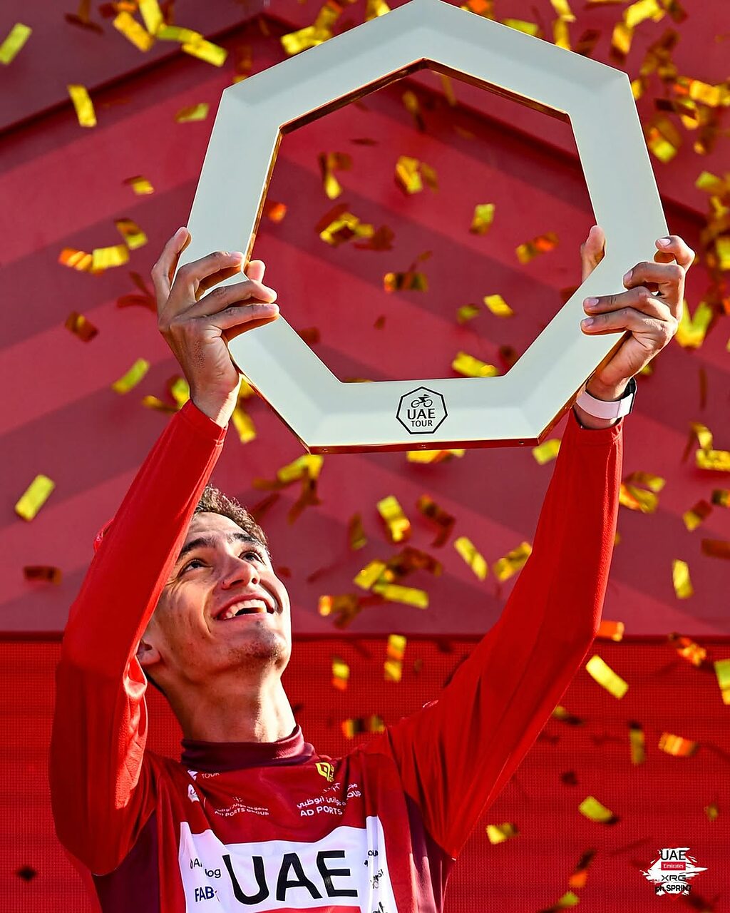 Isaac del Toro vince l'UAE Tour 2026 ©UAE Team Emirates