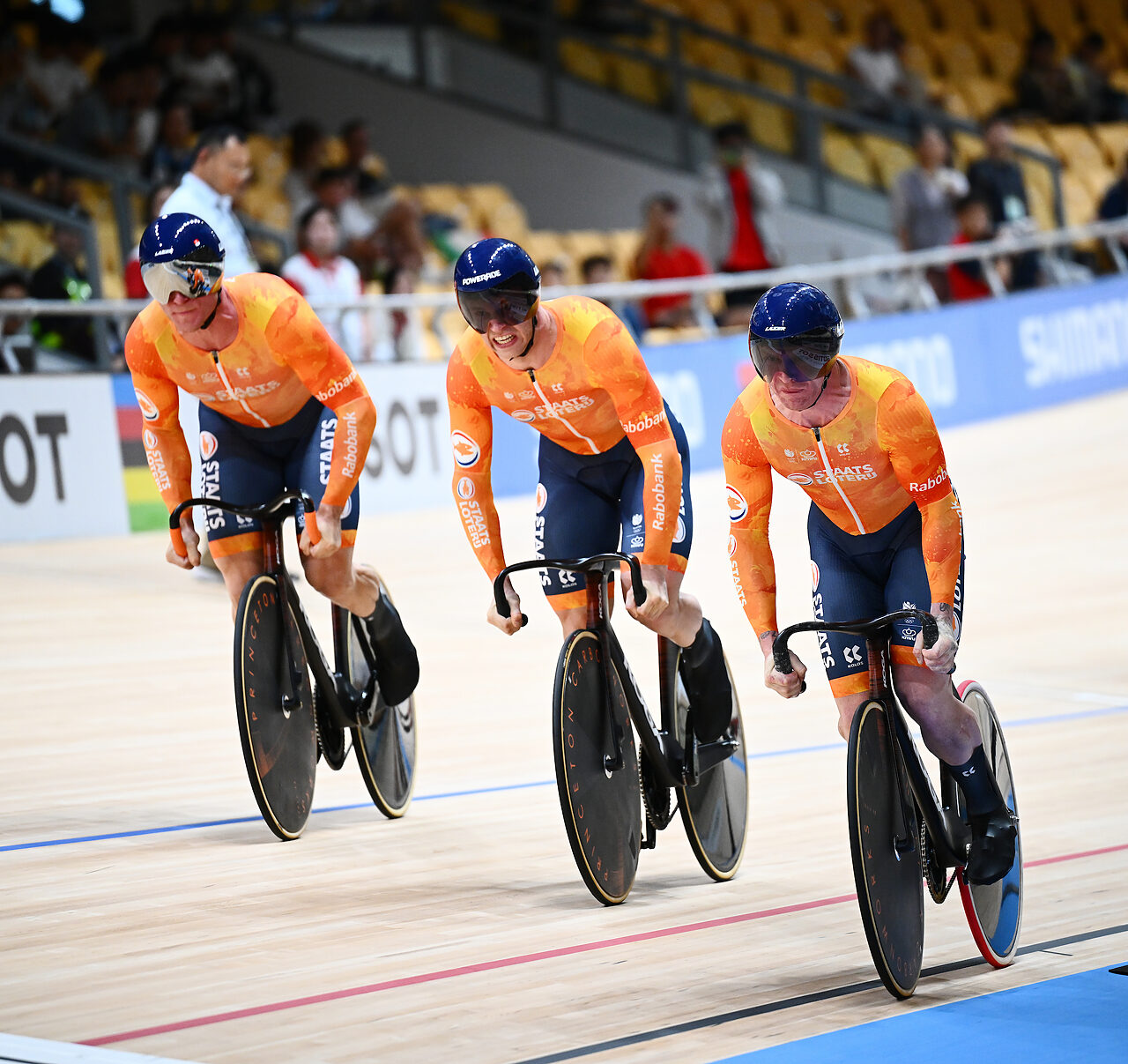 I Paesi Bassi vincono la velocità a squadre ai mondiali di Shanghai ©2026 UCI Track Cycling via X