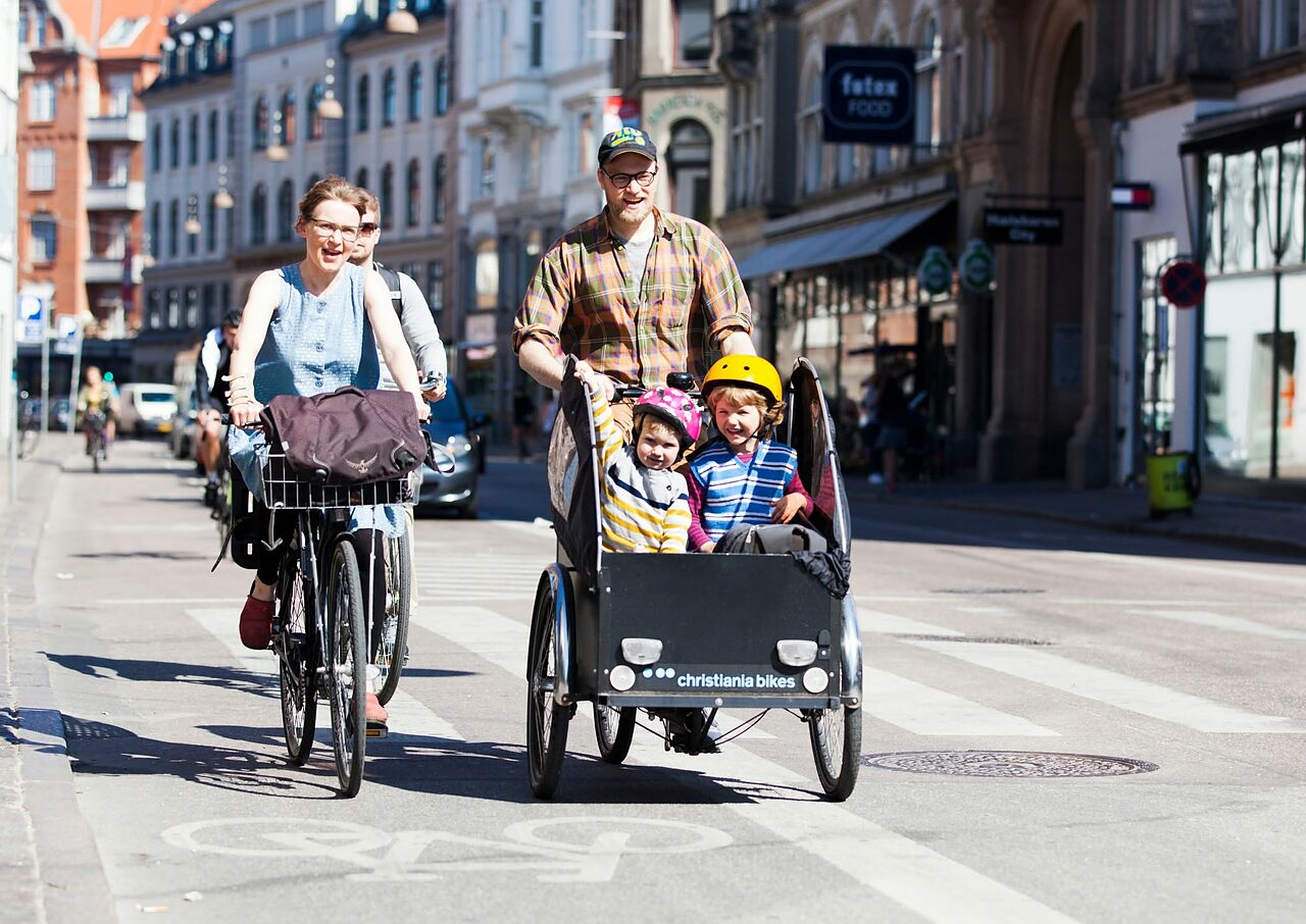 Una ciclabile cittadina ad Amsterdam ©EU CYCLE