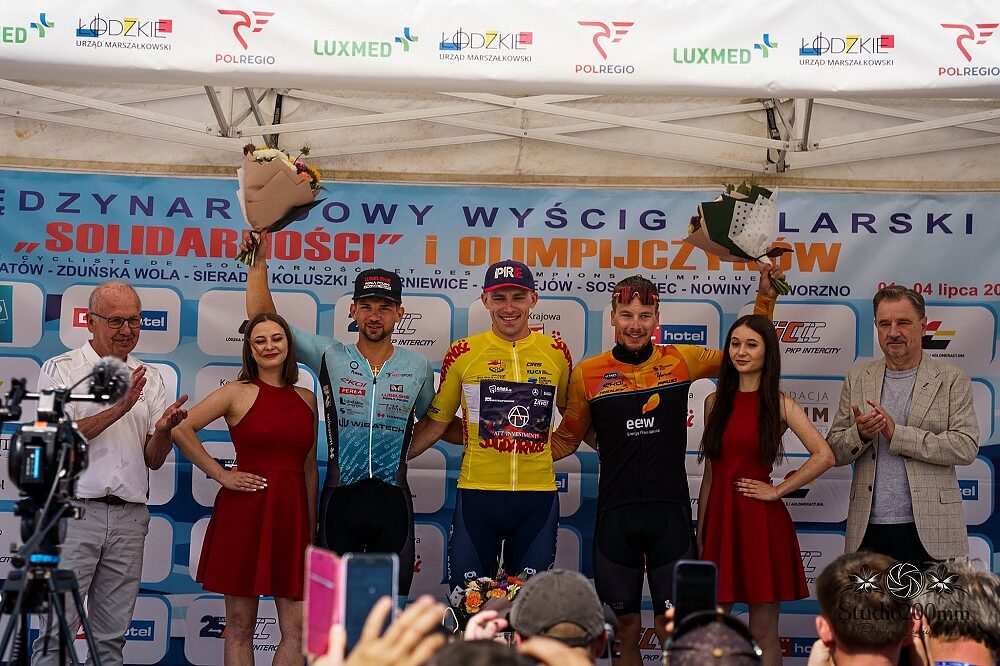 Il podio della Course Cycliste de Solidarnosc et des Champions Olympiques