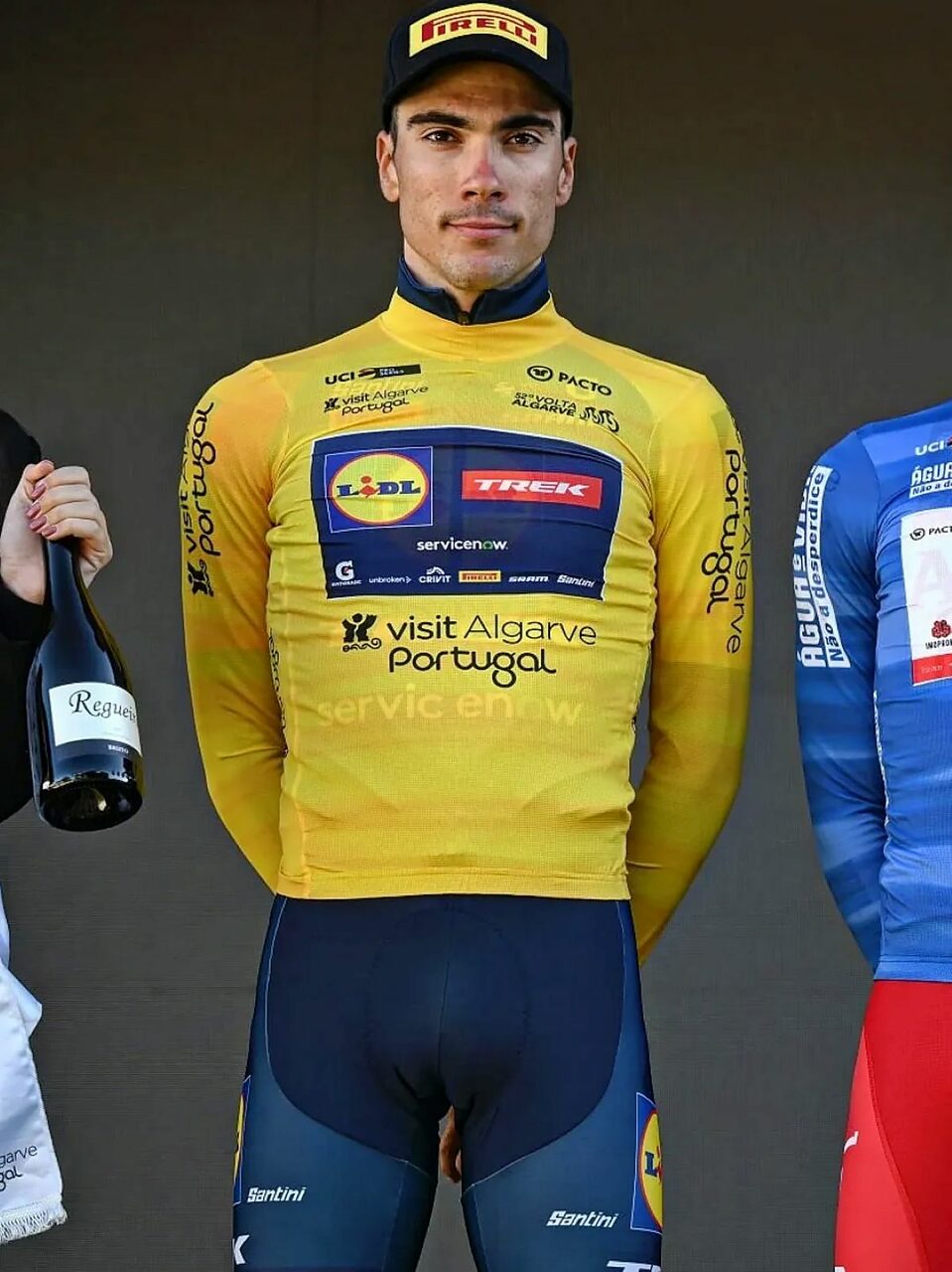 Juan Ayuso vince la Volta ao Algarve em Bicicleta 2026 ©Rafa Gomez / Sprint Cycling