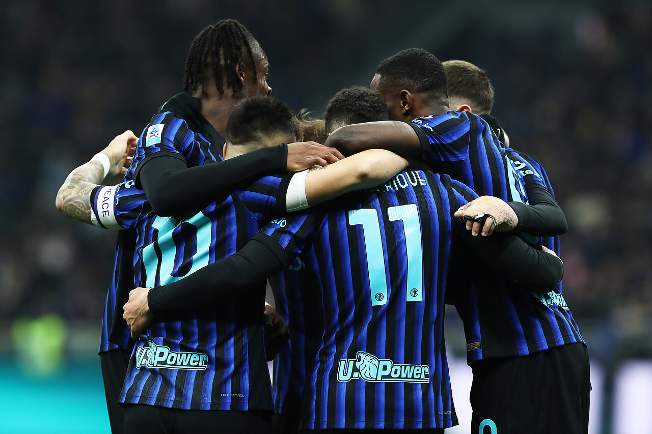 Photo by Marco Luzzani/Getty Images via onefootball