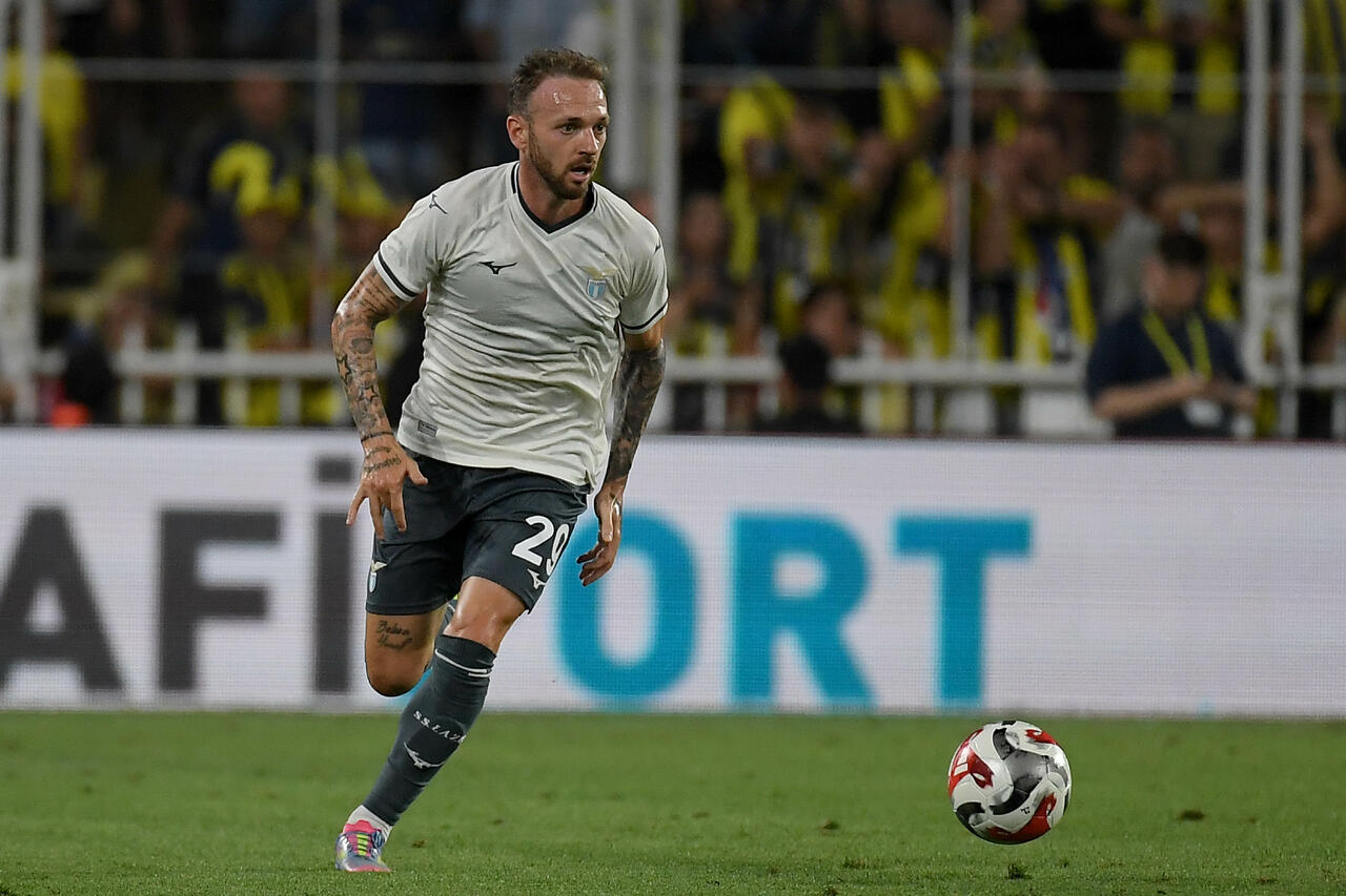 Lazzari - Via onefootball (Photo by Marco Rosi - SS Lazio/Getty Images)