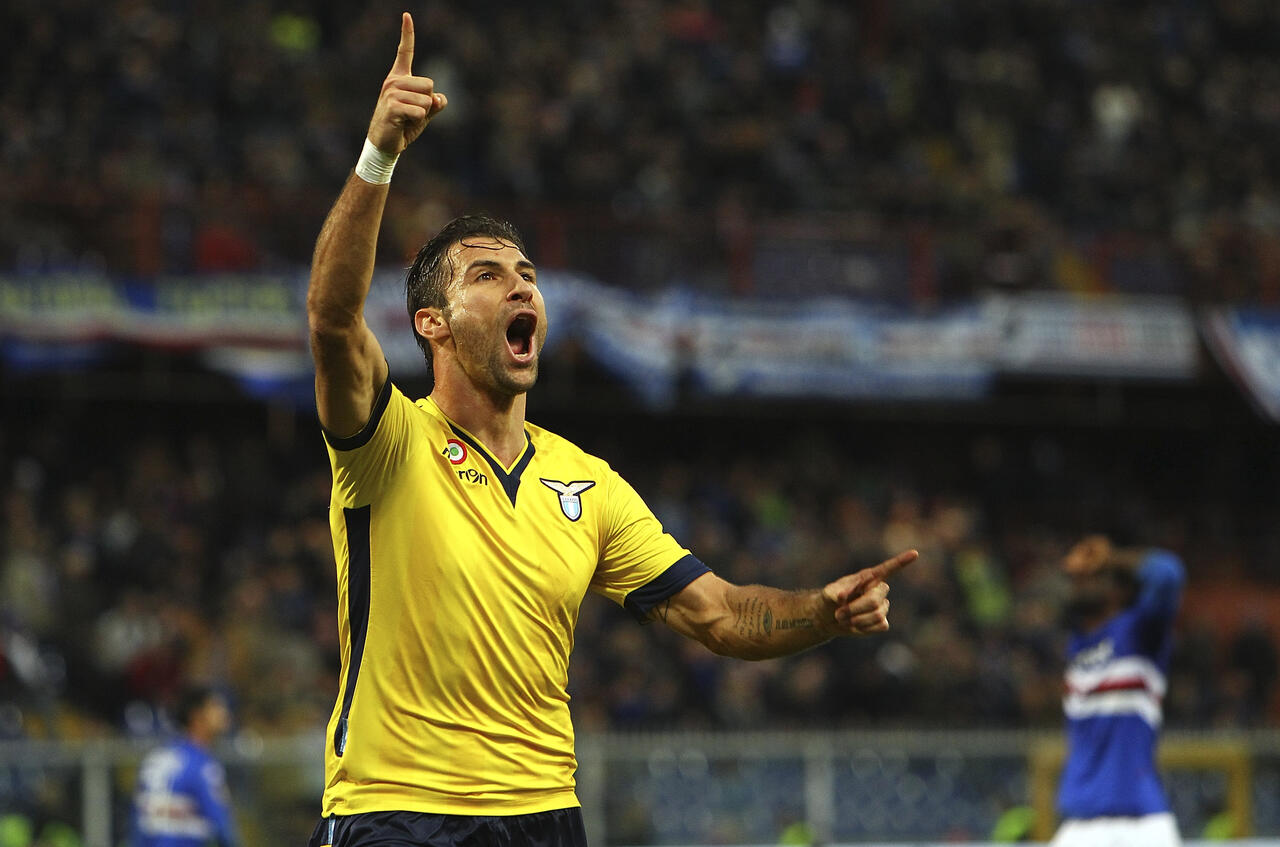 Lorik Cana - Via onefootball (Photo by Marco Luzzani/Getty Images)