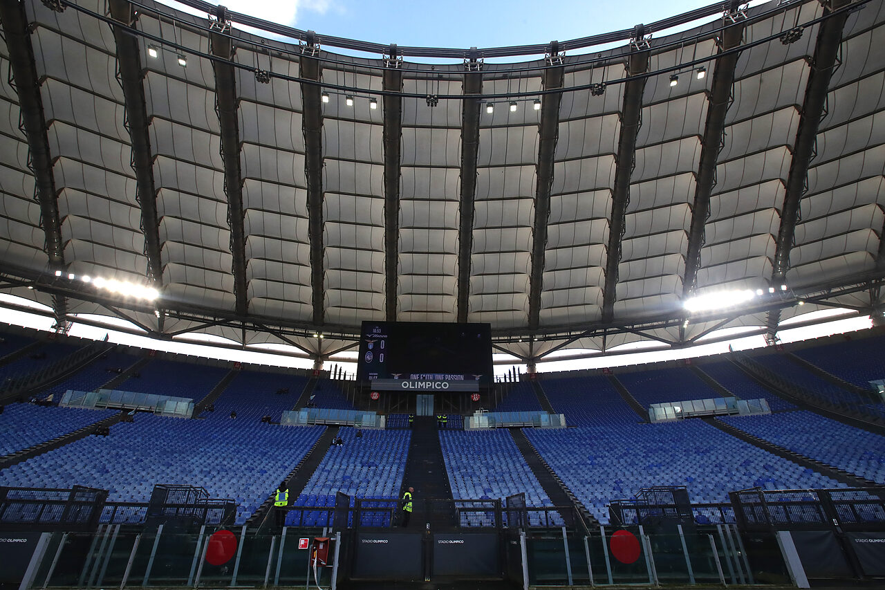 Lazio, il pack col derby irrita i tifosi: Olimpico ancora vuoto