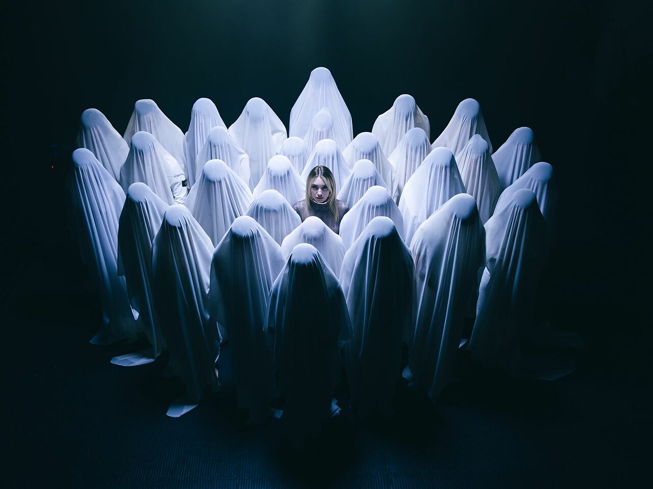 Alice Alison 4