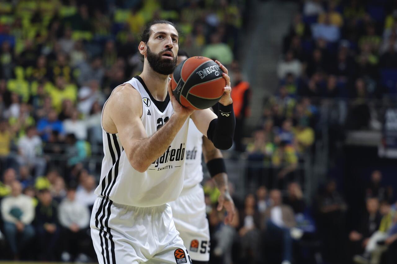 35 punti per Shengelia, ma Virtus sconfitta. Vince il Fenerbahce 95-81