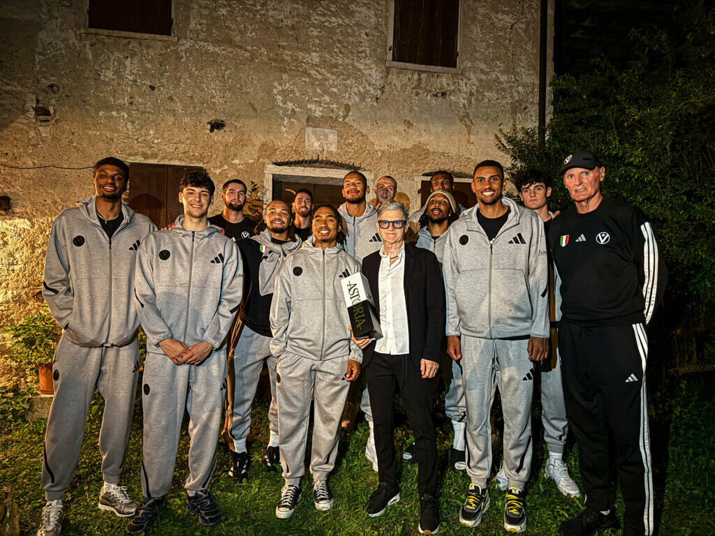 La Virtus Bologna ospite di Astoria Wines nella splendida cornice della Gypsotheca di Antonio Canova a Possagno