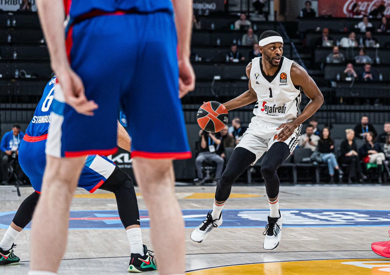 Gli highlights di Anadolu Efes Istanbul - Virtus Segafredo Bologna