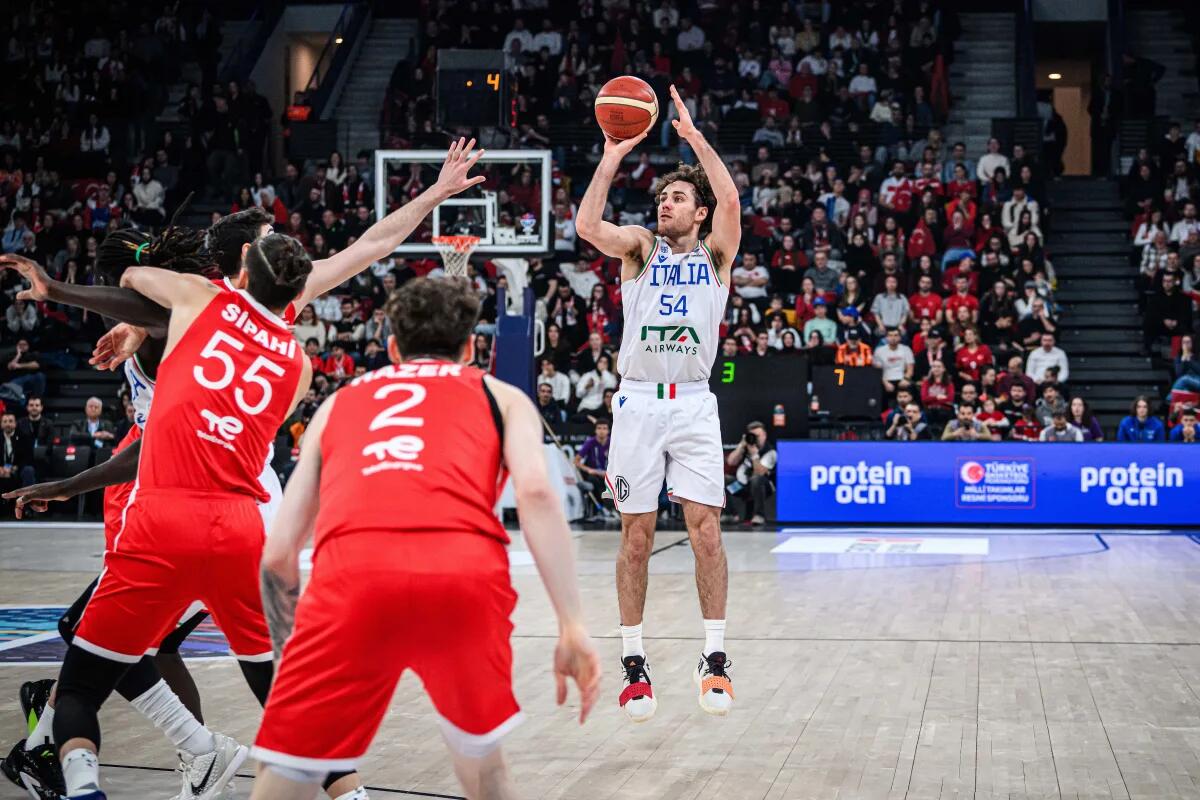 Domenica Italia-Ungheria a Reggio Calabria, si gioca alle 20.30