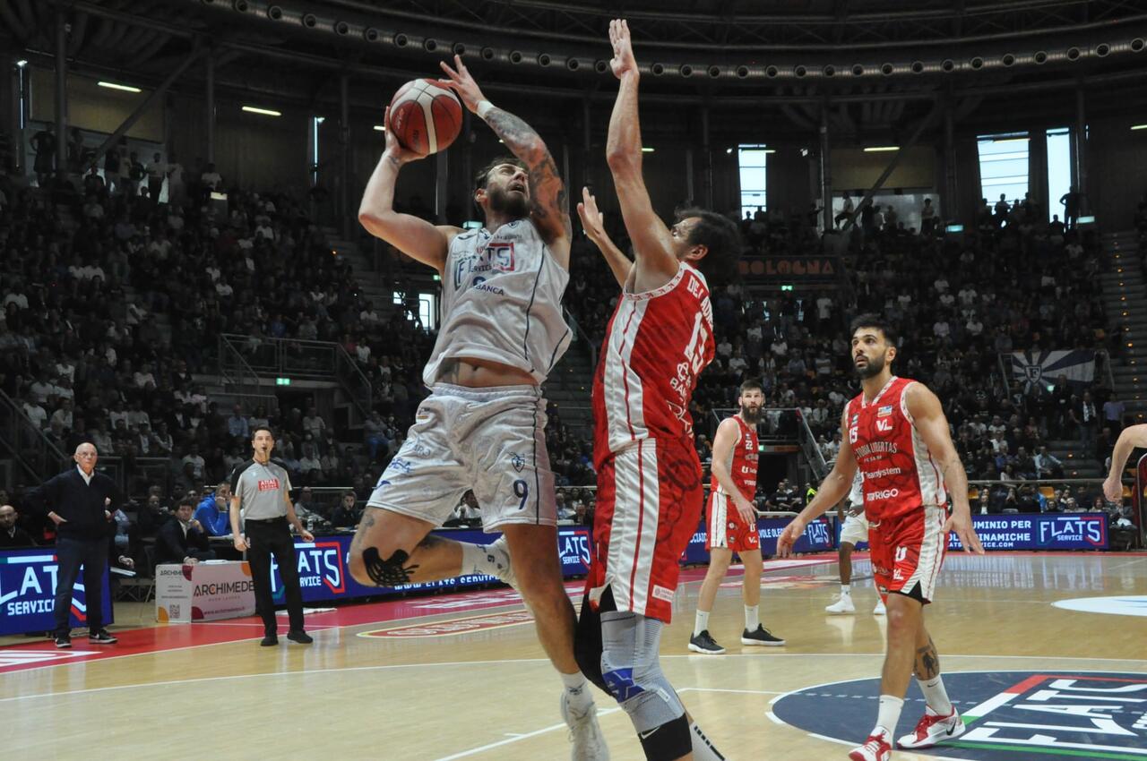 Flats Service Fortitudo Bologna - VL Pesaro, cronaca