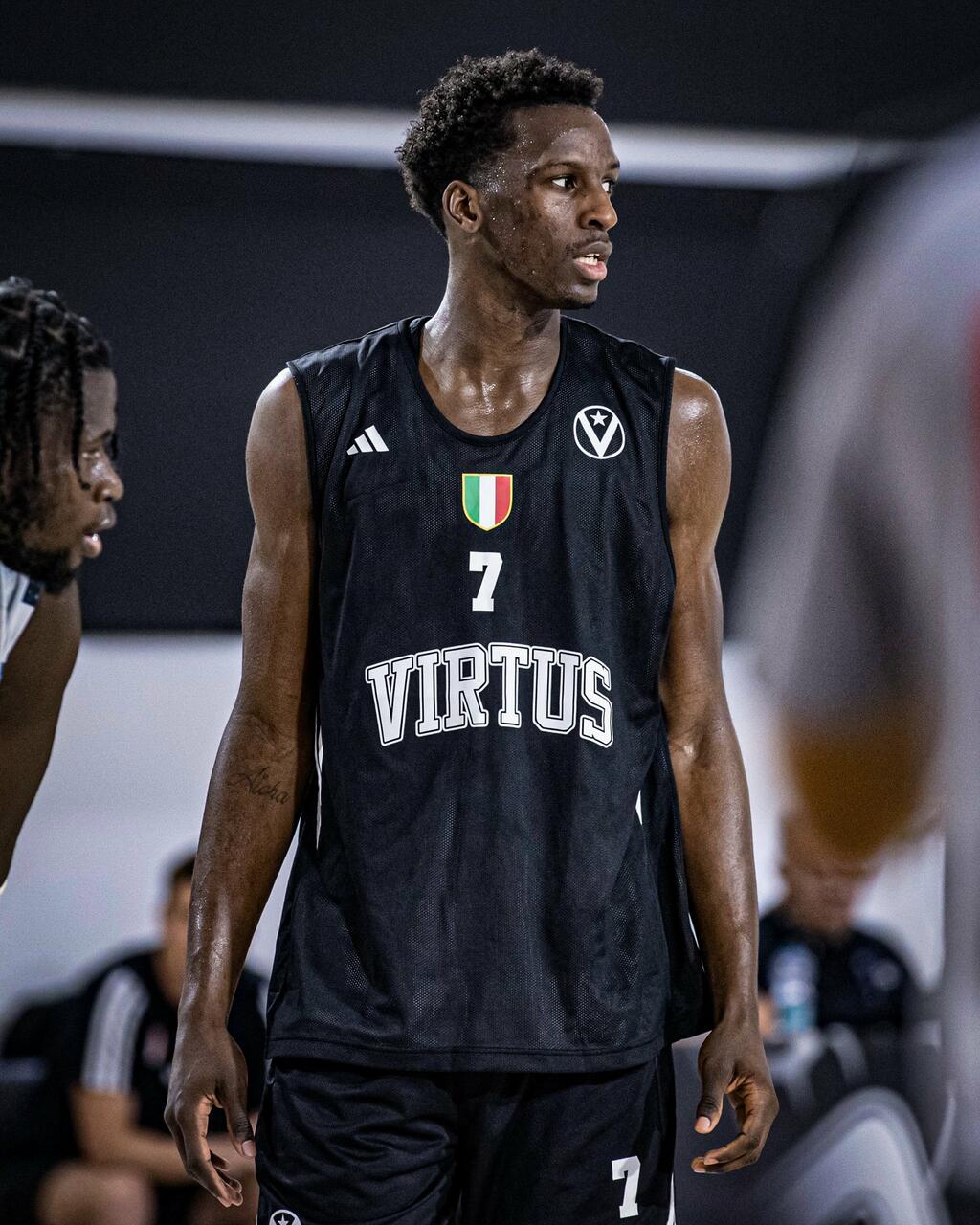 Niang, "Darò il massimo per questa maglia, la Virtus è un club storico"