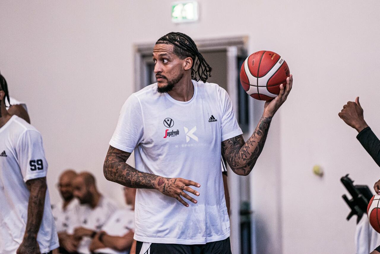 Virtus, Julian Gamble agli allenamenti