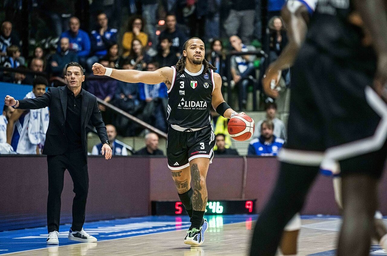 Gli highlights di NutriBullet Treviso Basket - Virtus Olidata Bologna