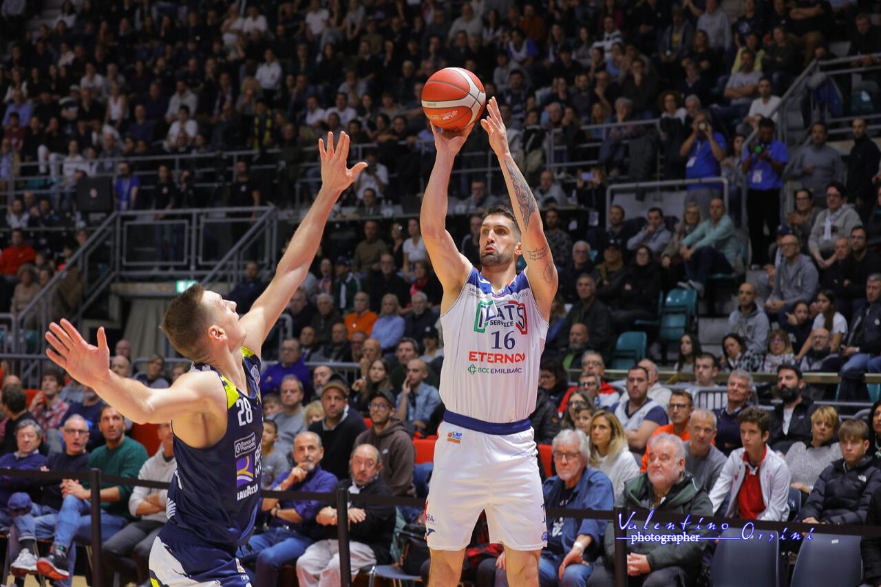 Mian, "Se resteremo tutti sani avremo buone possibilità di giocarci la promozione"