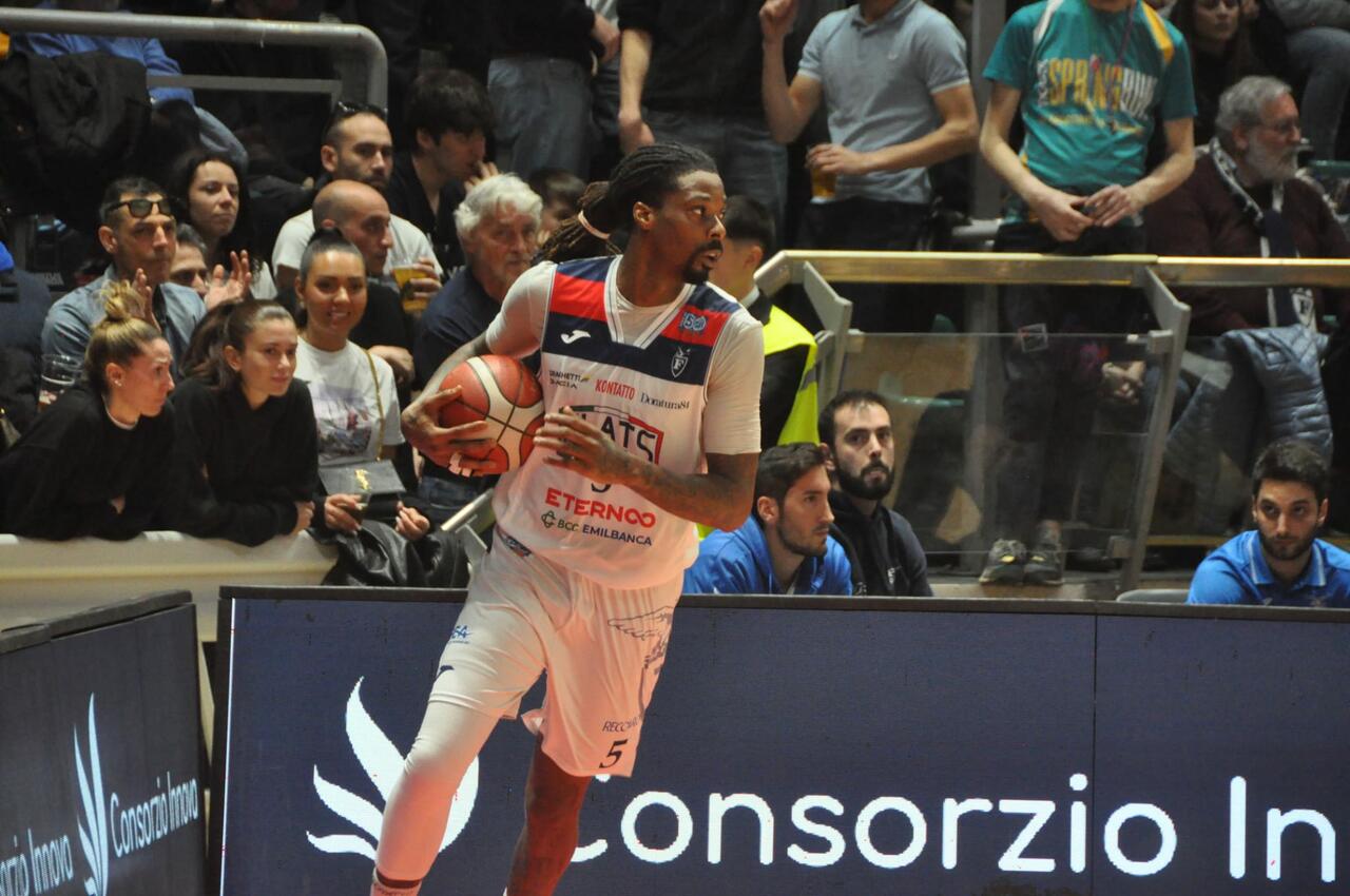 Flats Service Fortitudo Bologna - Gesteco Cividale, cronaca