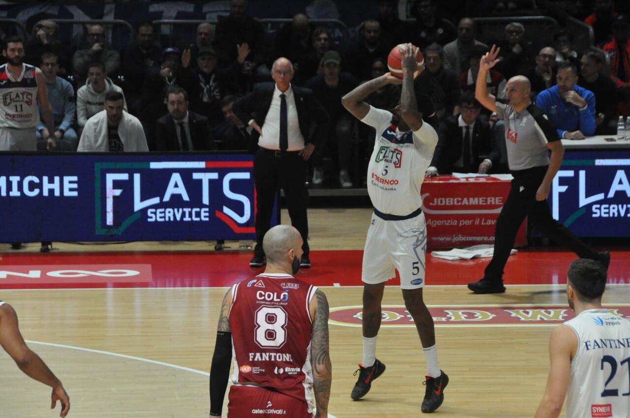 Flats Service Fortitudo Bologna - Libertas Livorno, cronaca