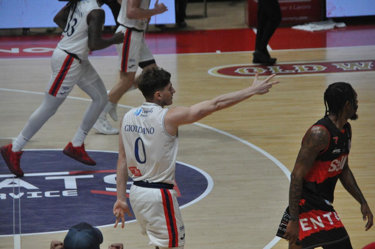 Flats Service Fortitudo Bologna - Sella Cento, cronaca