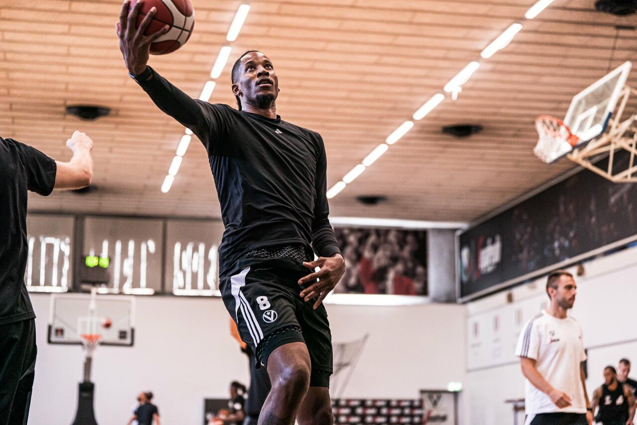 Partita la stagione della Virtus. Roster definito, domani allenamento aperto al pubblico
