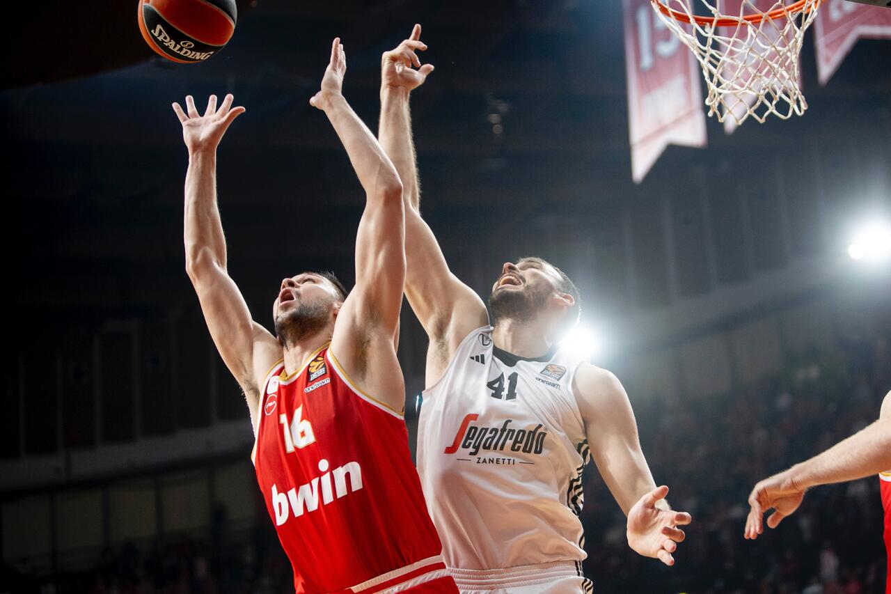 La Virtus sconfitta al Pireo: vince l'Olympiacos 87-77