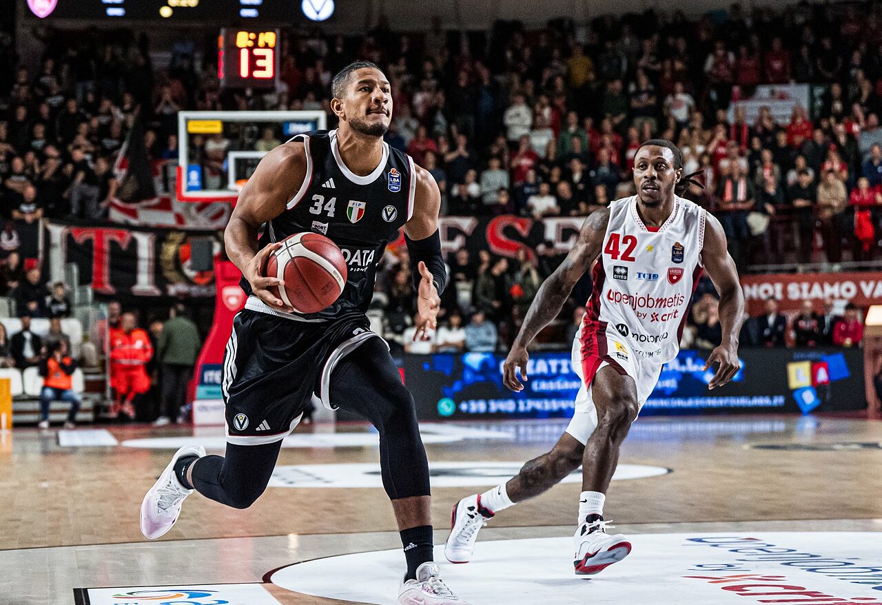 La Virtus soffre ma vince a Varese: 77-83