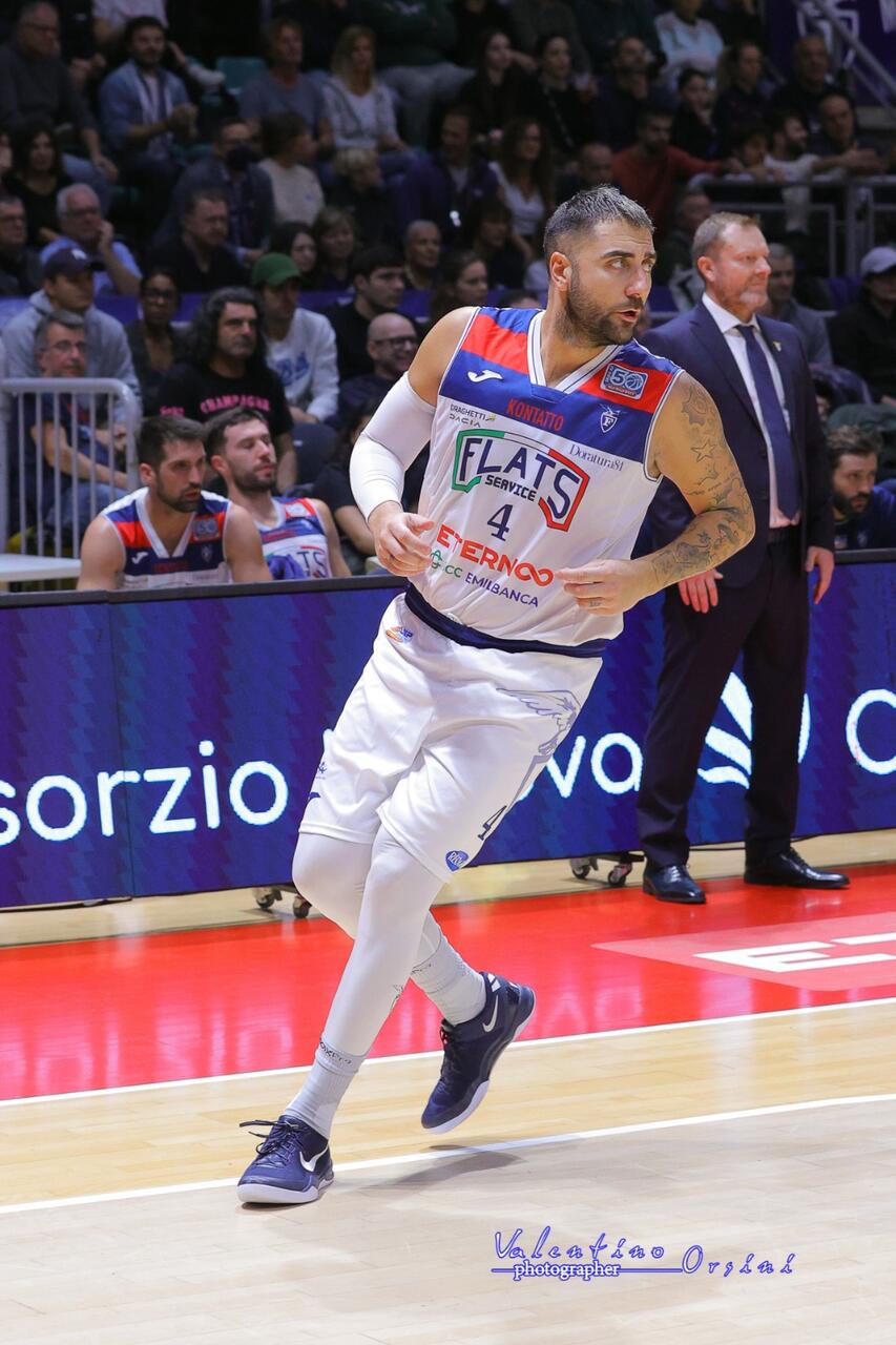 Aradori, "Solo amore e affetto ricambiato per i tifosi. E un saluto al dottor Quadrelli"