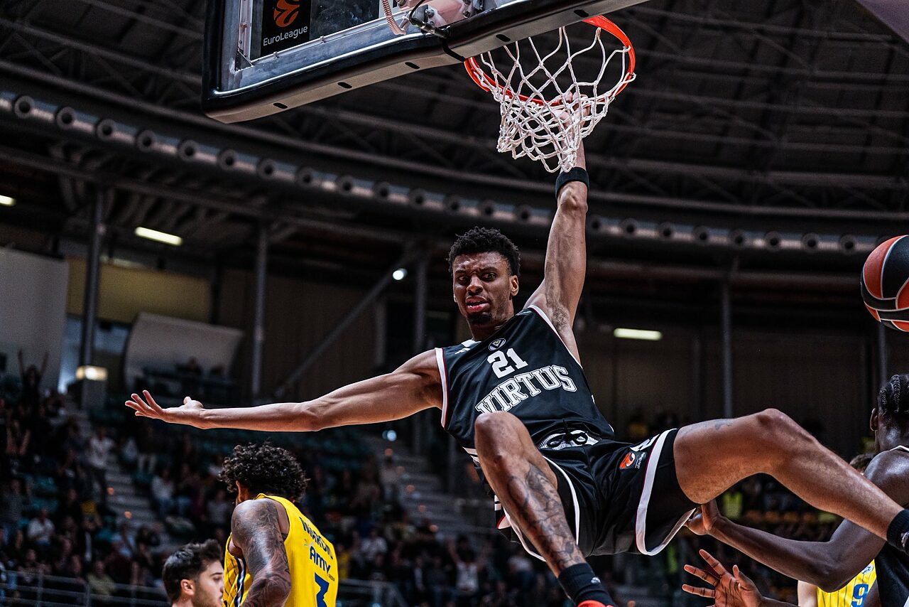 Gli highlights di Virtus Bologna - Maccabi Tel Aviv