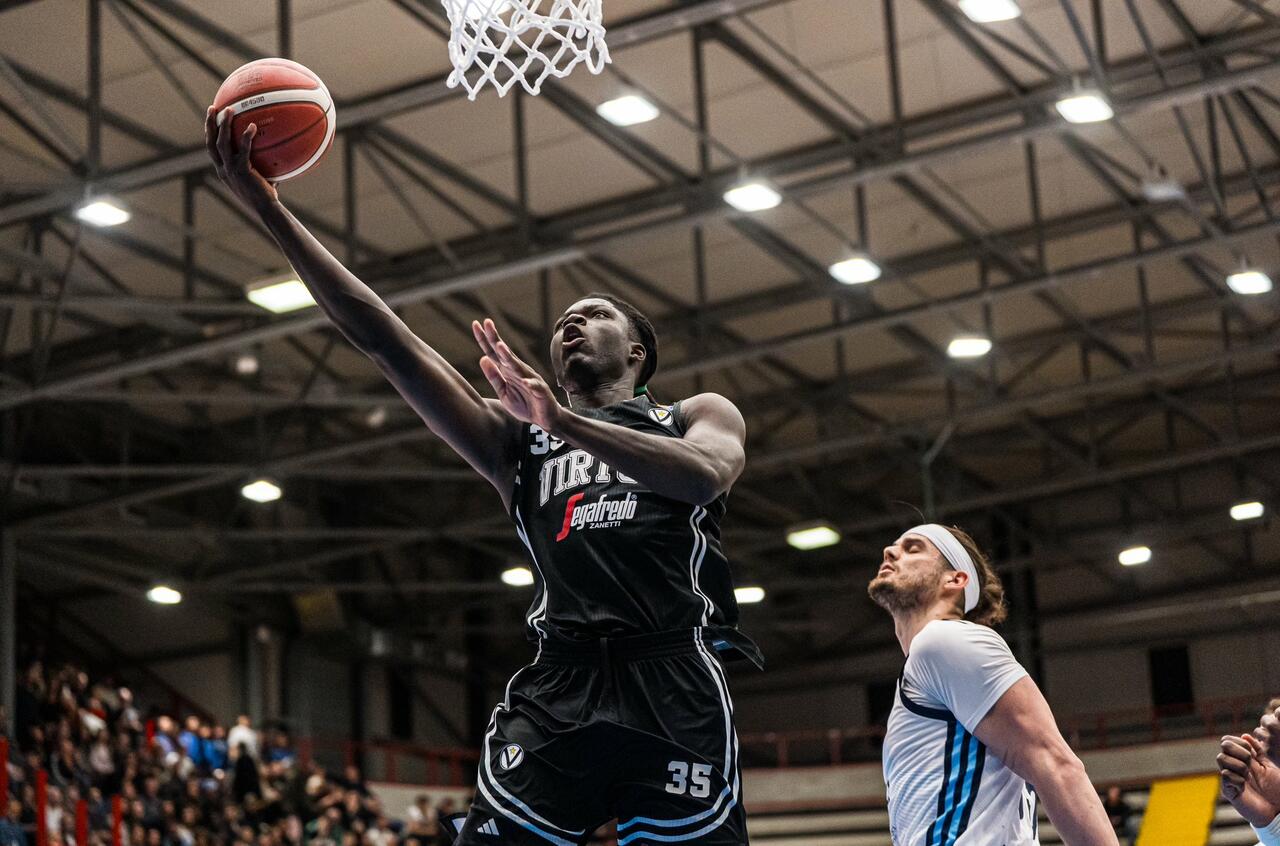 Momo Diouf nel roster degli Spurs anche a Las Vegas