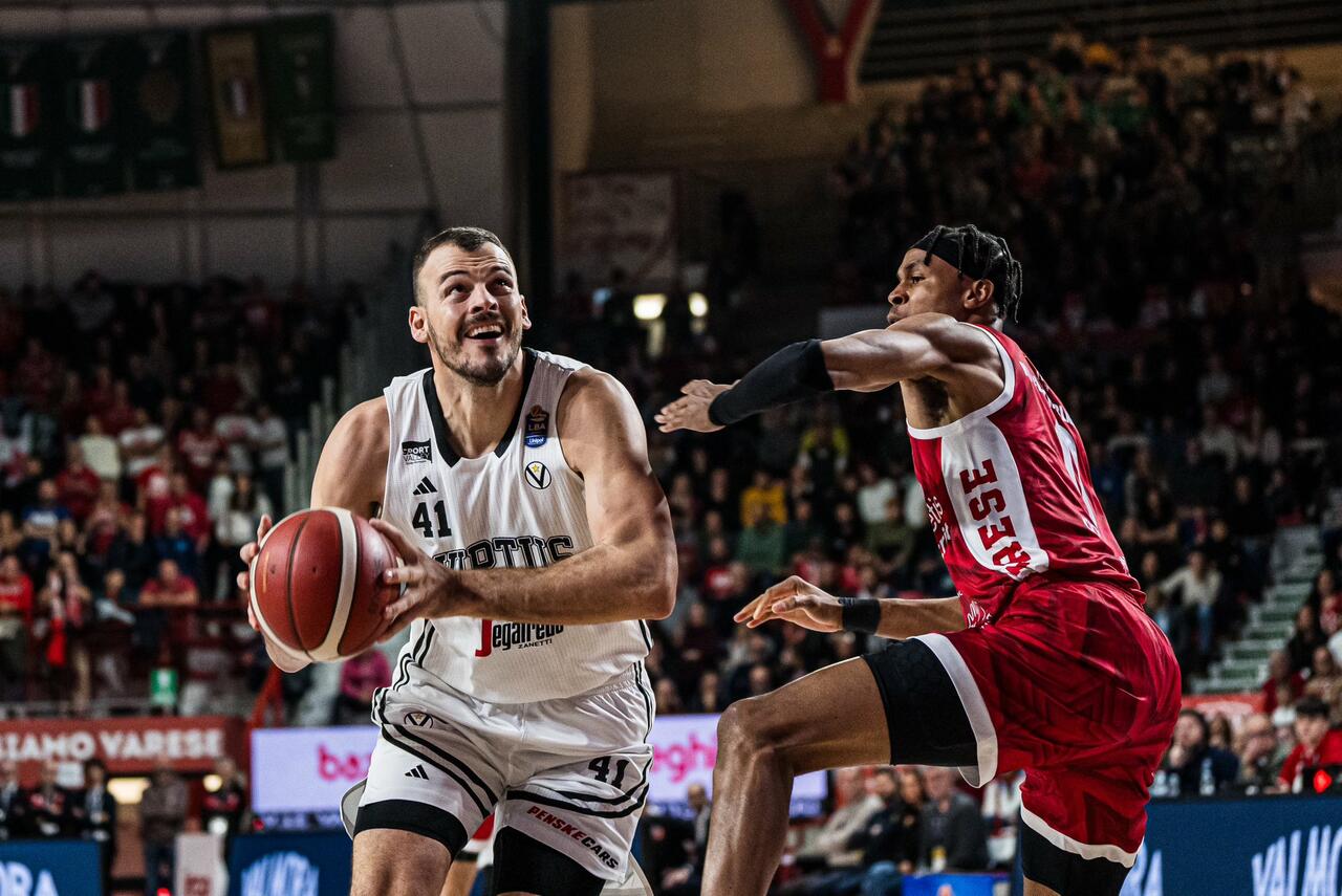 La Virtus cade a Varese, prima sconfitta in campionato