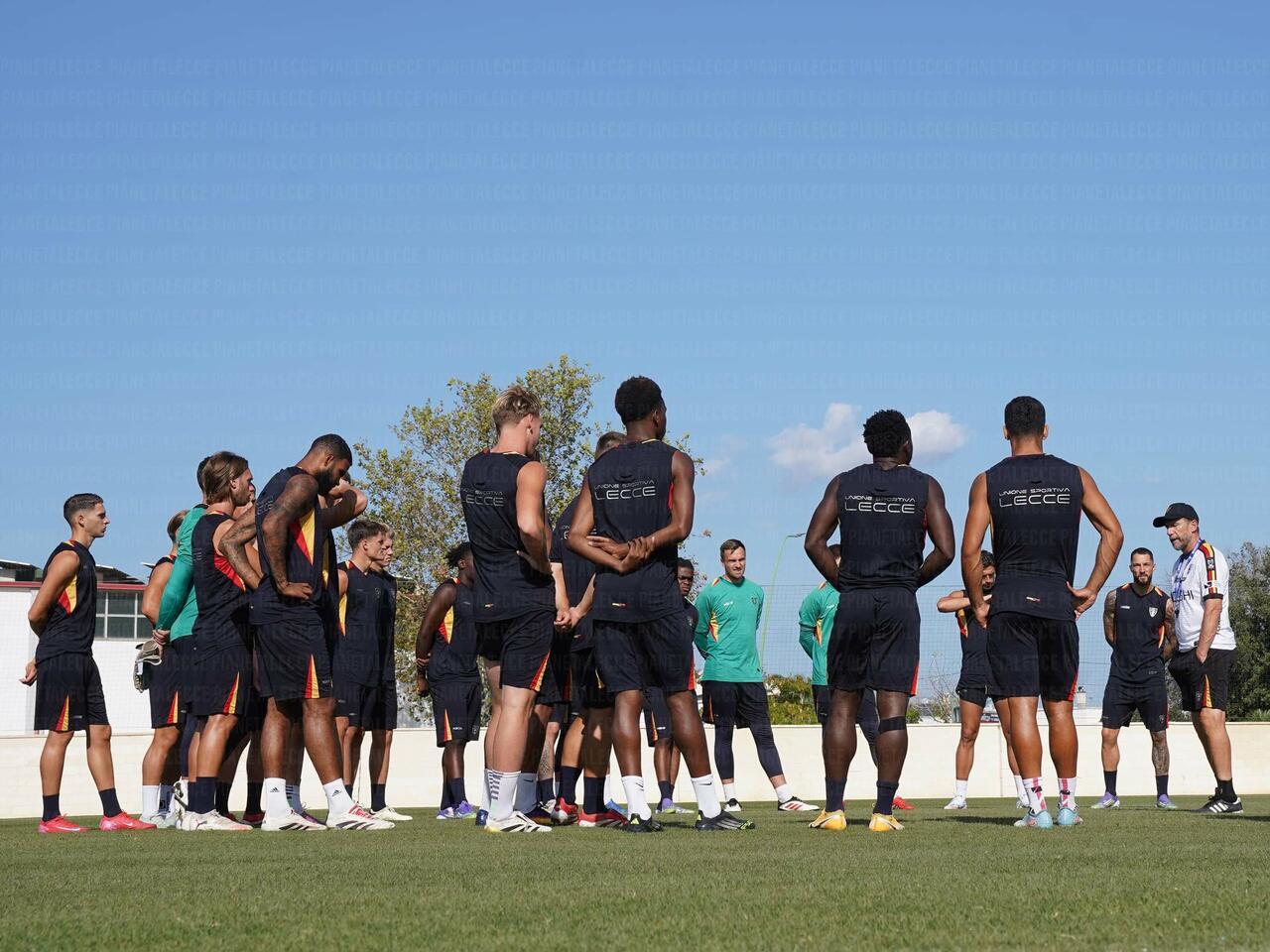 lecce in allenamento a martignano