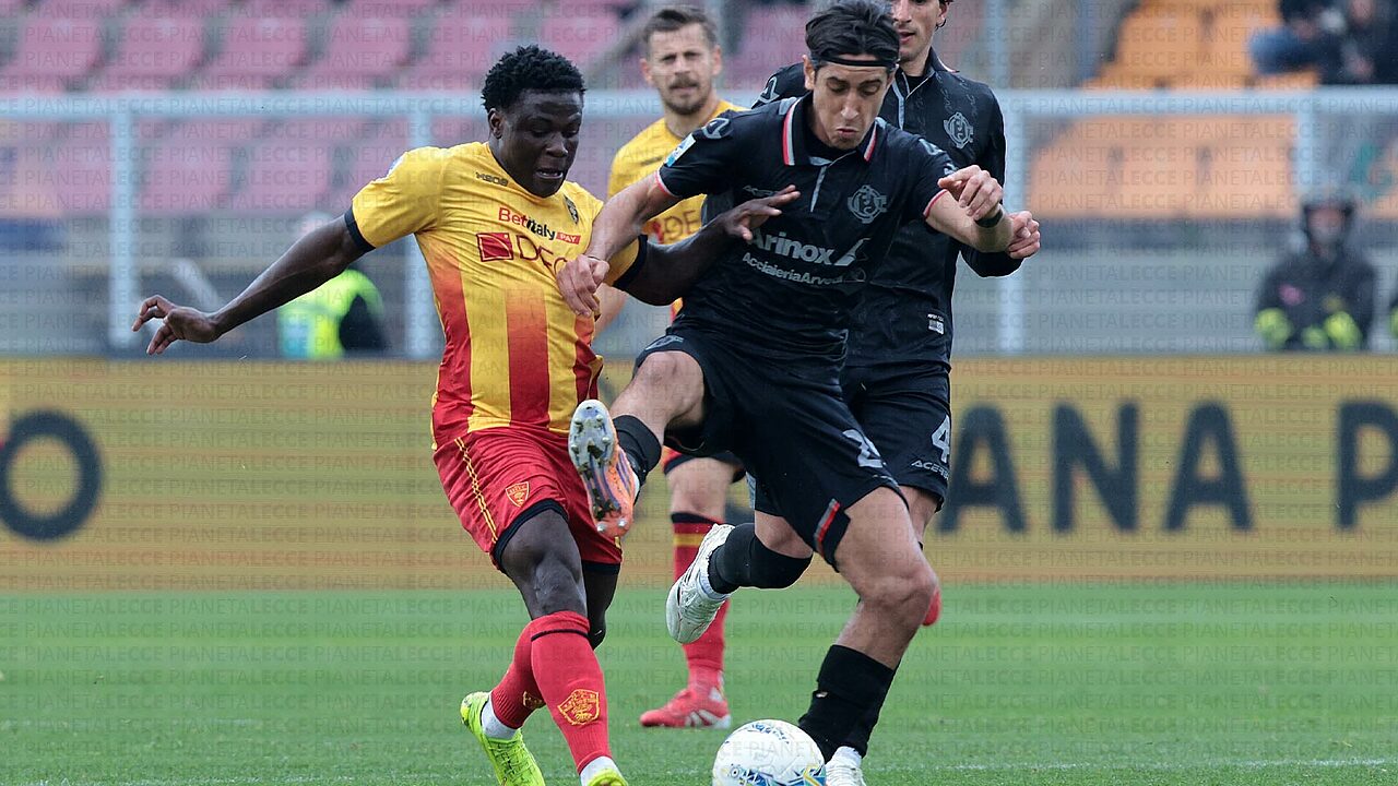 lecce cremonese-maleh-banda