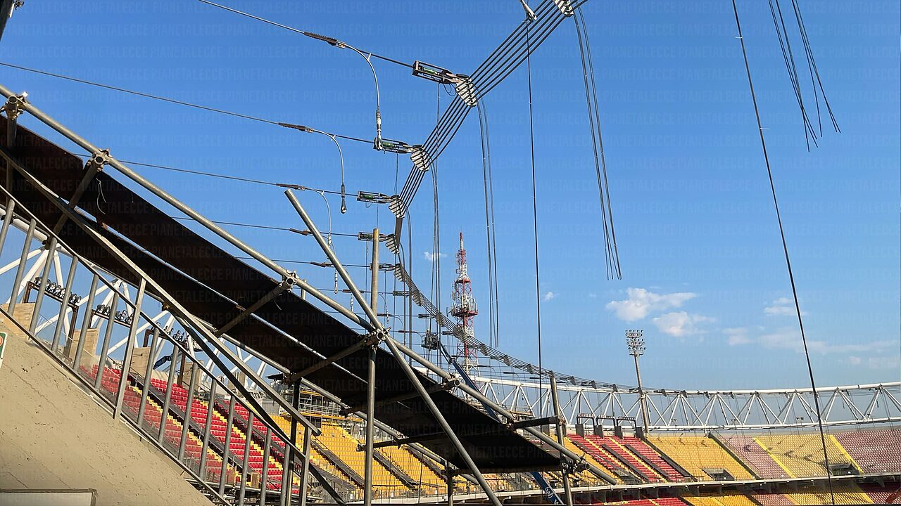 Via del Mare verso il traguardo: cosa manca per completare lo stadio