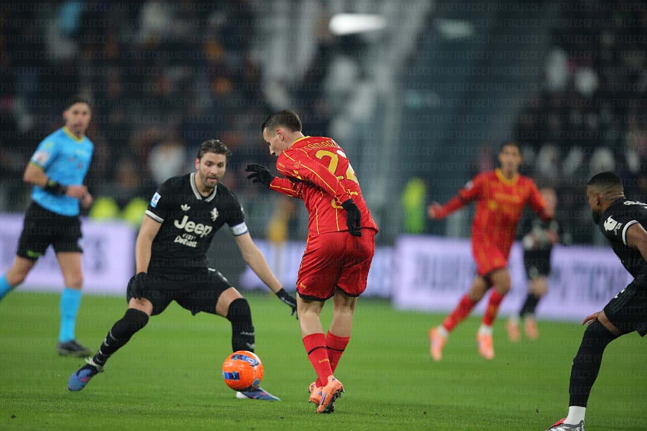 juventus-lecce camarda locatelli