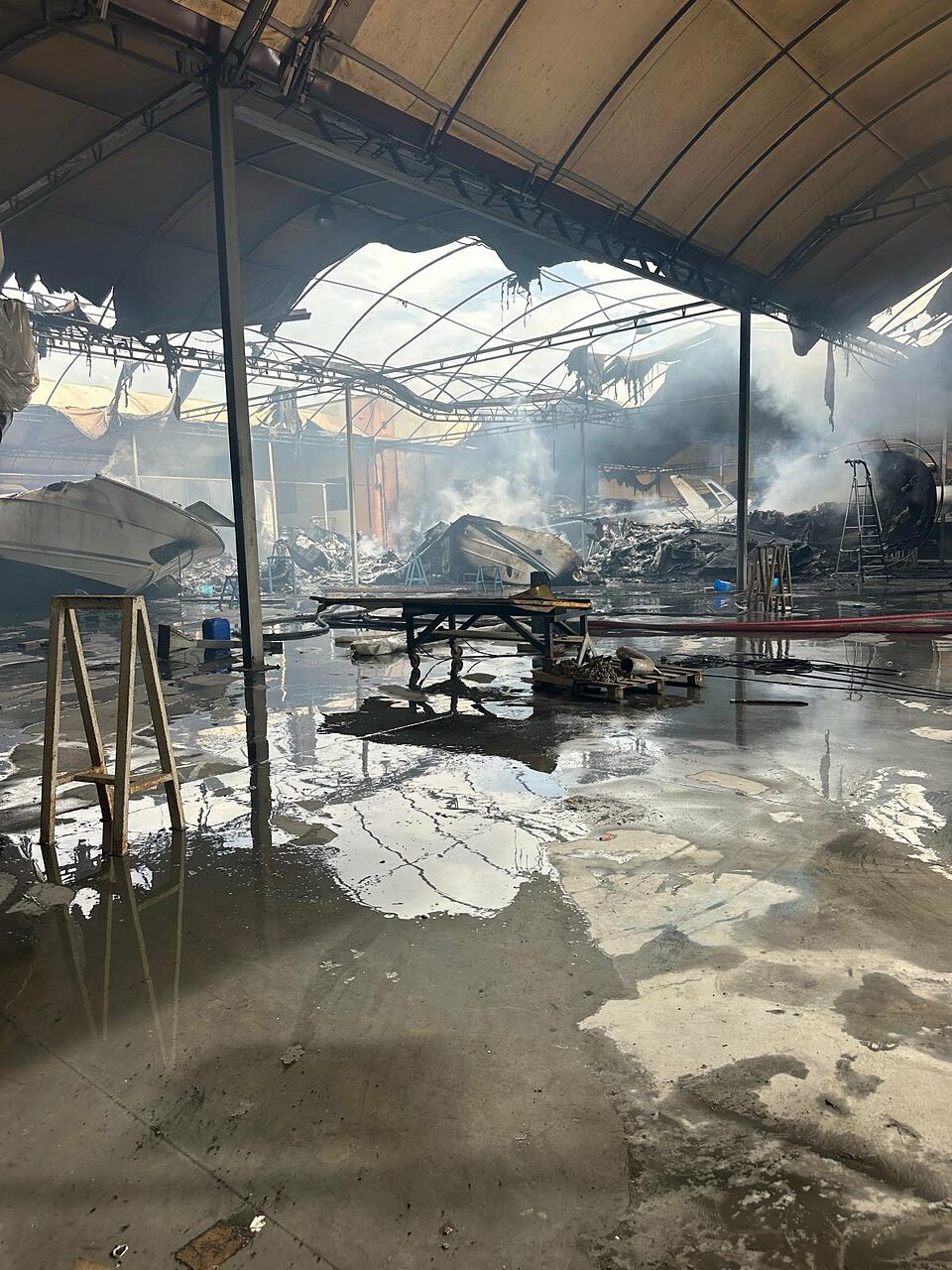 incendio capannone castel volturno