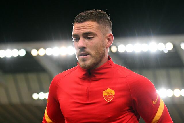 Jordan Veretout prima di una partita con la maglia della Roma 