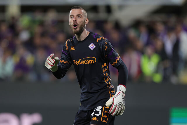David De Gea in campo con la maglia della Fiorentina 