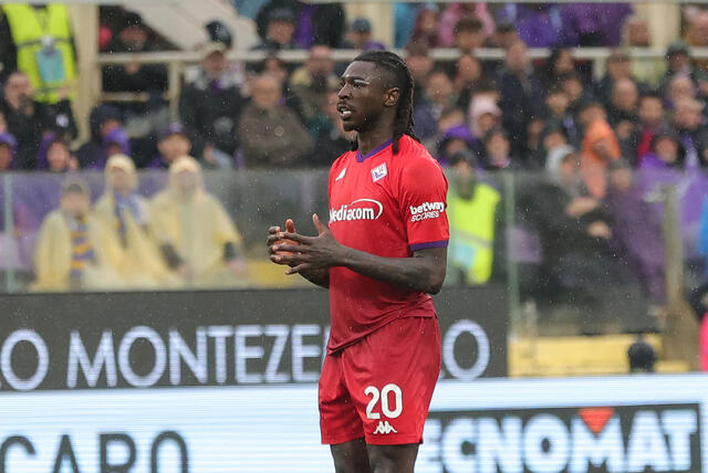 L'attaccante della Fiorentina Moise Kean in campo durante una gara di Serie A