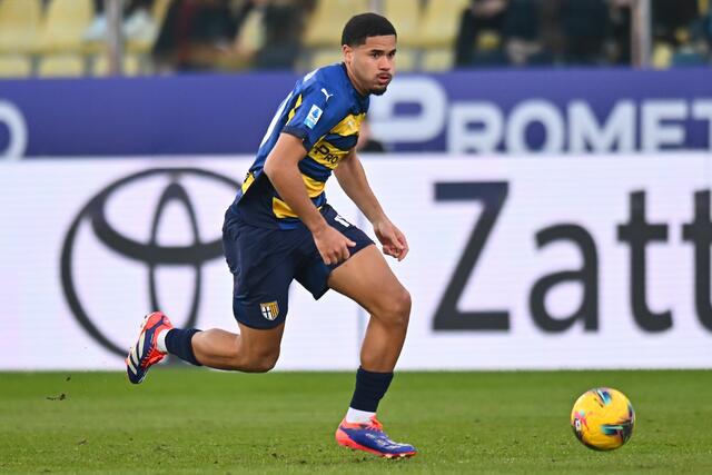 Simon Sohm in campo col Parma 
