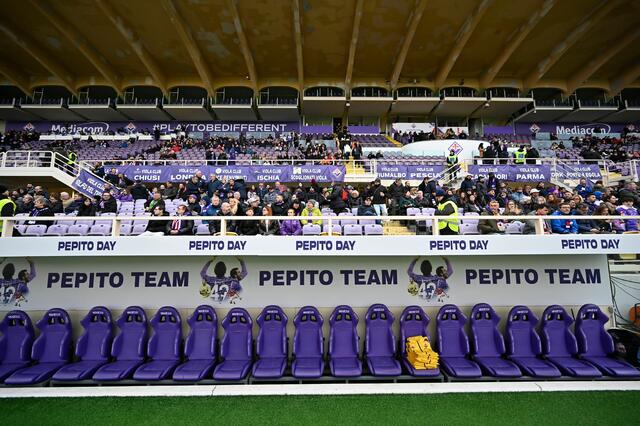 Panchina della Fiorentina sotto la tribuna del Franchi