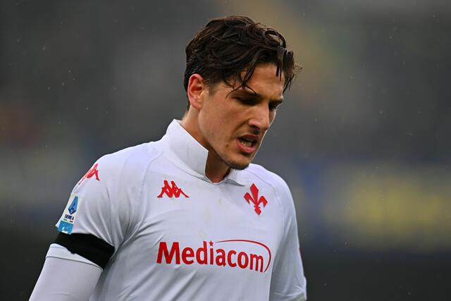 Nicolò Zaniolo in campo con la maglia della Fiorentina 